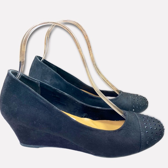 New Seychelles Black Suede with Black Stones wedge slip on Womens shoes size 7 - Picture 3 of 8